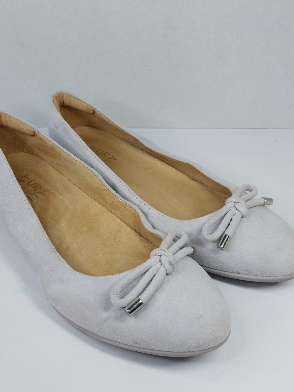 Naturalizer Womens 7 M Ballet Flats Suede Light Grey Bows Shoes Balletcore